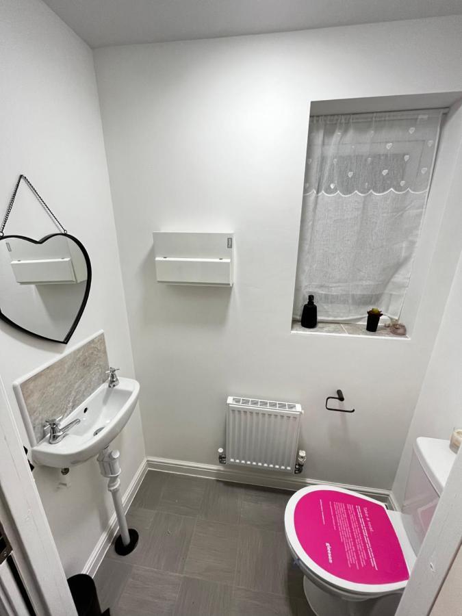 New Ollerton Parkgate Rest Appartement Buitenkant foto