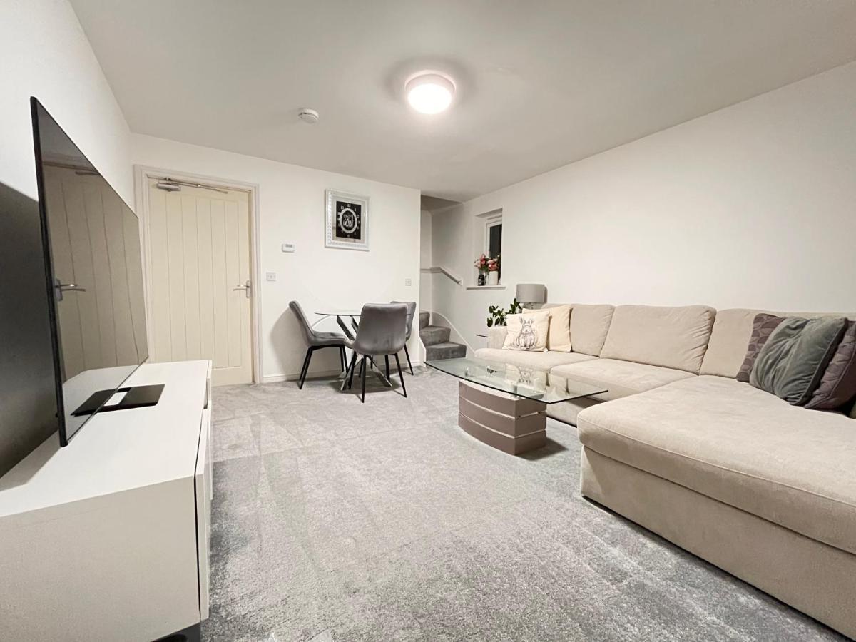 New Ollerton Parkgate Rest Appartement Buitenkant foto
