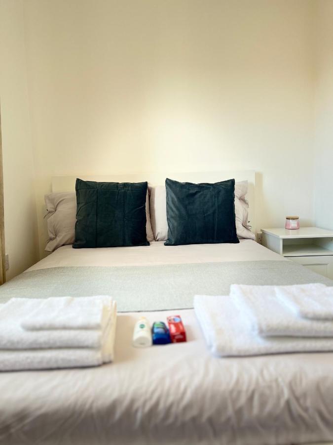 New Ollerton Parkgate Rest Appartement Buitenkant foto