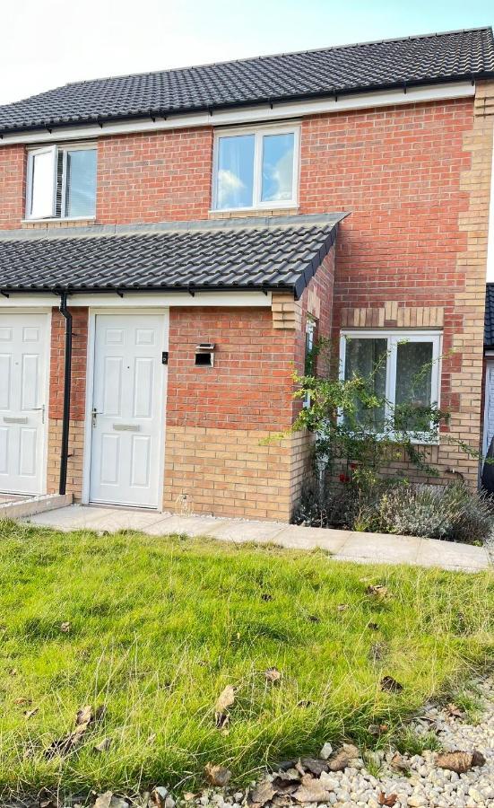 New Ollerton Parkgate Rest Appartement Buitenkant foto